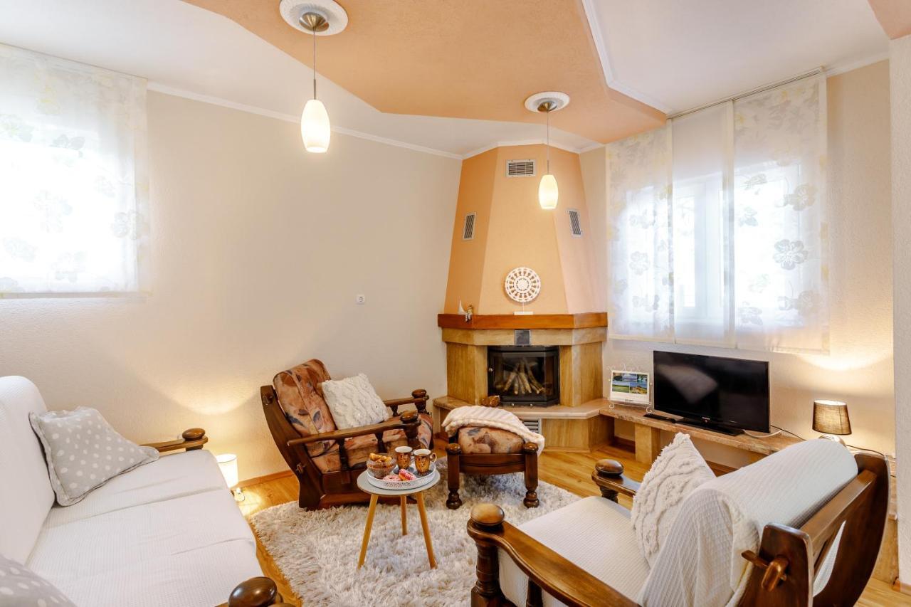 Holiday Home Memories And Joy Imotski Ngoại thất bức ảnh